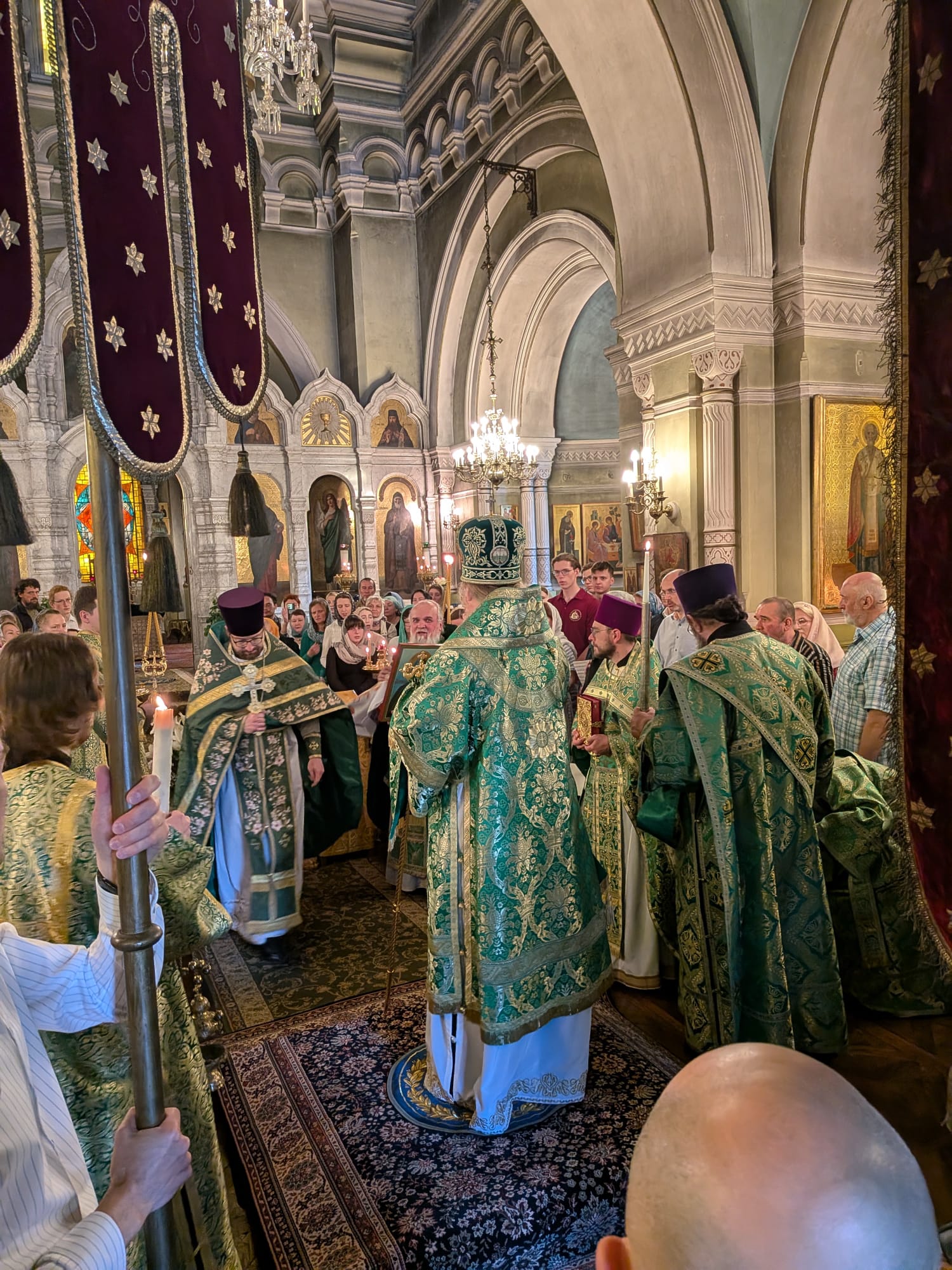 Bischöflicher Gottesdienst zum Festtag der heiligen Apostelfürsten Petrus und Paulus in Dresden